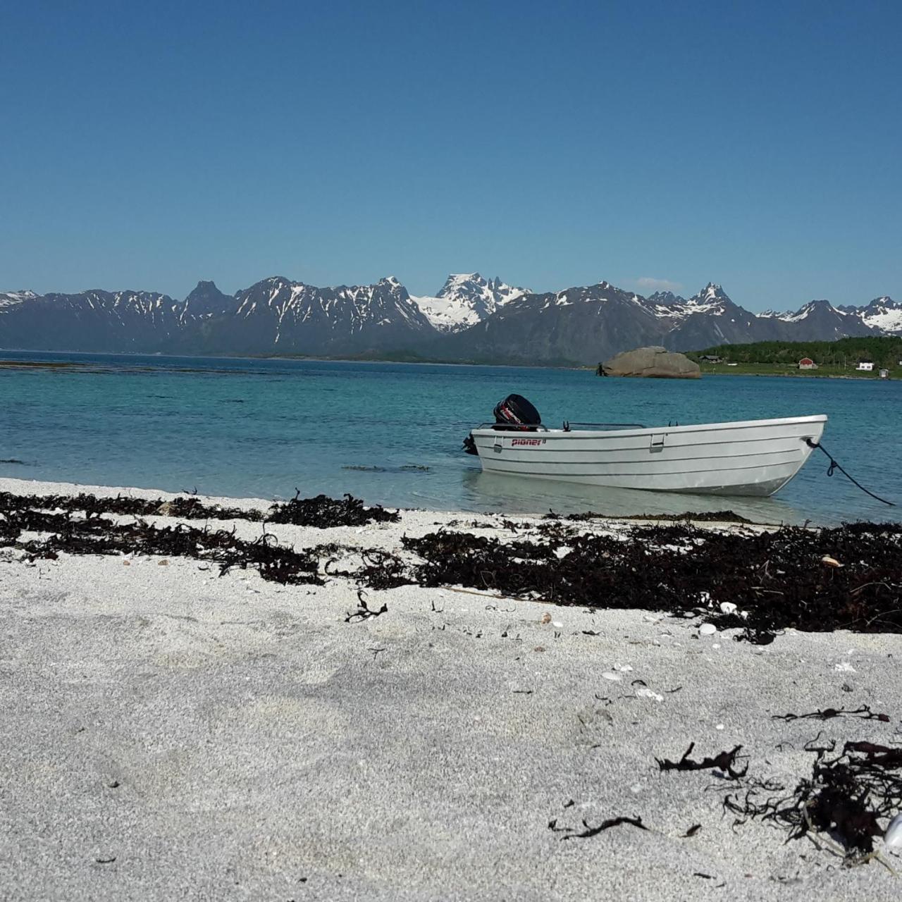 Prima Lofoten Myrland ภายนอก รูปภาพ
